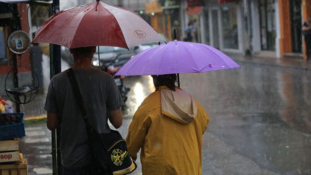 Alerta por tormentas para 10 departamentos de Entre Ríos