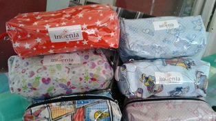Las Creativas de Loyola Sur entregaron 80 cartucheras a chicos de la escuela Estrada
