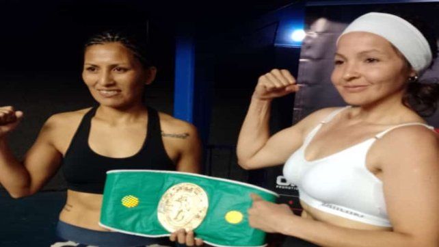 La bonaerense Anahí Sánchez y la entrerriana Érica Álvarez tras superar el pesaje.