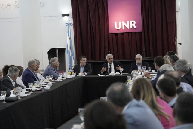 El Encuentro Multisectorial por la Paz se reunió en la sede de gobierno de la Universidad Nacional de Rosario