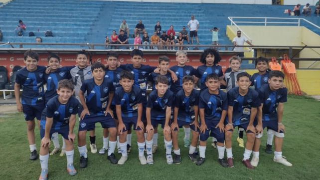 Los chicos de Academia Estrella Azul de la ciudad de Pérez comenzarán a disputar los torneos de la Rosarina desde el 8 de marzo.