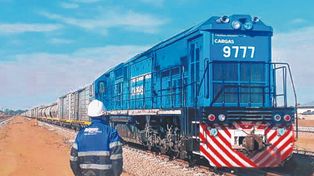 El Ministerio de Transporte de la Nación firmó la enmienda 4 con la empresa China Machinery Engineering Corporation. El acuerdo permitirá ampliar las obras.