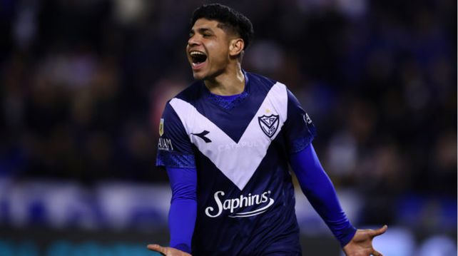 Aquino tuvo dos muy buenos años en Vélez, sobre todo en 2024, cuando fue campeón de la Liga Profesional.
