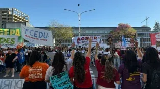 Las calles se llenaron en defensa de la universidad pública