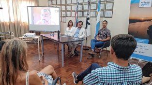Detalles. El egresado de la Tecnicatura será capaz de colaborar con autoridades en tareas referidas a gestión de los recursos y servicios de las ciudades tales como: tránsito, seguridad, energía, edificios públicos, transporte, estacionamiento público, administración, medio ambiente, recolección y tratamiento de residuos.