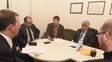 Pullaro junto al fiscal regional Jorge Baclini y otros funcionarios en la reunión de esta mañana
