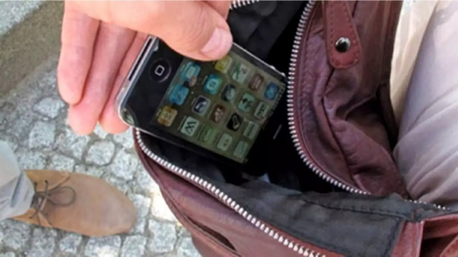 Una de las opciones es utilizar una clave PIN de WhatsApp.