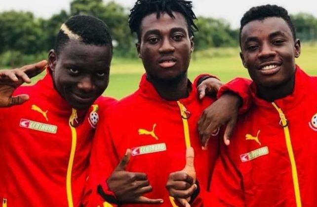 El ghan&eacute;s Samuel Atta Mensah (centro) fue ofrecido a Col&oacute;n.&nbsp;