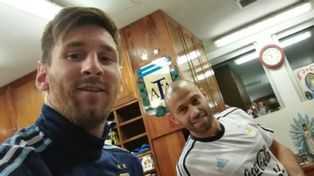Messi y Mascherano arribaron a la Argentina