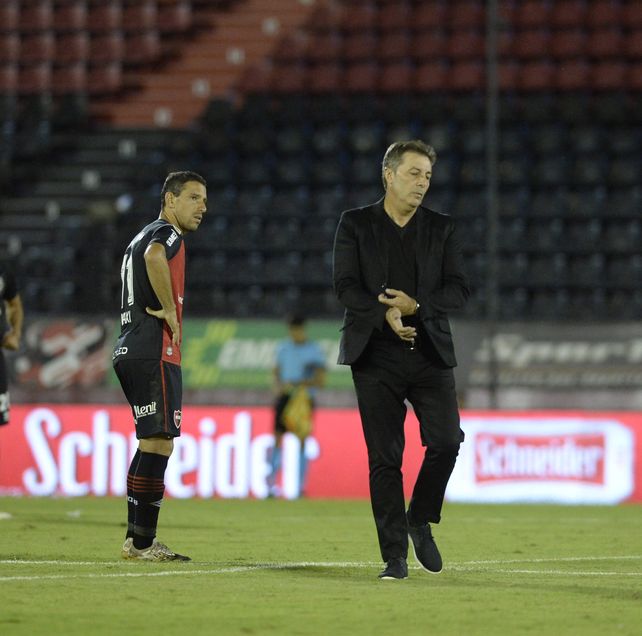 Newells: un año de despedidas y esquivo en resultados