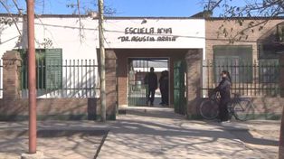 Santo Tomé: una mujer denunció a su hijo de 15 años por el robo de cables en una escuela para luego venderlos