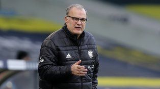 Loco. Marcelo Bielsa saludó a los hinchas leprosos con motivo del cumpleaños del club y bancó a Heinze. 