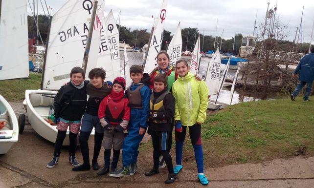 Gran labor de Rowing y el Náutico en un Selectivo Provincial de Optimist