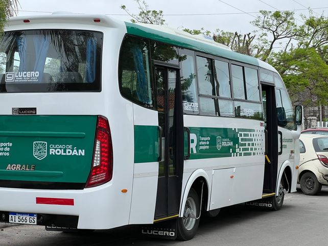 Roldán incorpora nuevos colectivos para fortalecer el transporte urbano