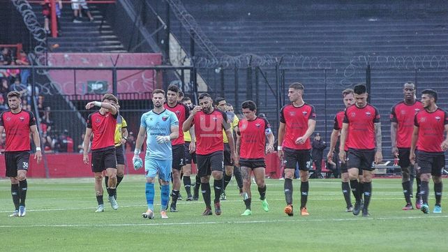 Colón avanza en la meta de rescindir con algunos jugadores Colón avanza en la meta de rescindir con algunos jugadores
