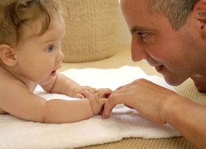 Un proyecto para ampliar la licencia por paternidad en la provincia
