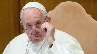 El papa Francisco pidió un periodismo comprometido y llamó a combatir las noticias falsas