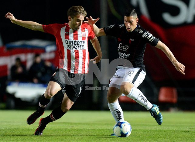 Colón pagó caro su ineficacia ofensiva y empató sin goles frente a Estudiantes