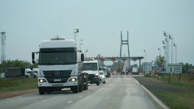 Una empresa rosarina ganó la concesión del puente a Victoria: cuánto costará el peaje