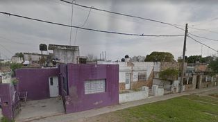 Urquiza al 6000, donde una banda criminal usurpó la casa de una mujer sin herederos fallecida en 2021.