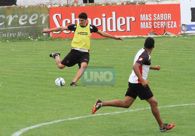 Matías Quiroga jugó como titular en los últimos dos encuentros de la fase regular.  Foto UNO/Diego Arias