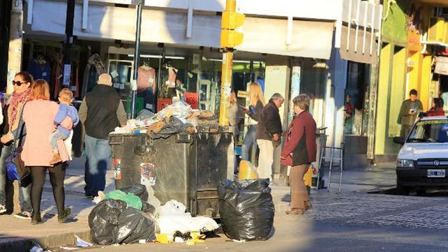 Por retención de servicios, no hubo recolección de residuos en Paraná