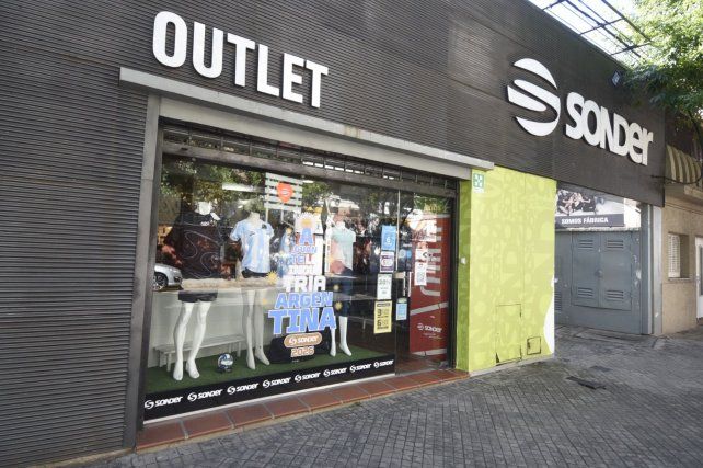 Muchas marcas rosarinas tienen sus propios outlets para las piezas discontinuas.