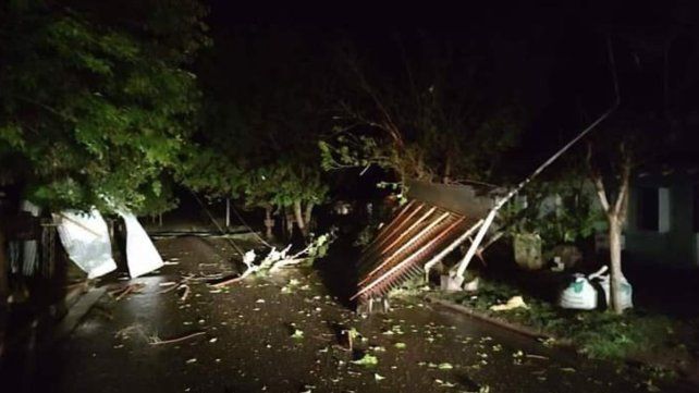 Temporal en Hernandarias ocasionó una gran cantidad de daños estructurales
