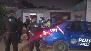 &nbsp;Las víctimas, dos amigos de 30 y 31 años, fueron sorprendidas por dos delincuentes mientras conversaban en el garaje&nbsp;