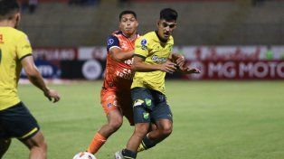 Defensa le ganó a César Vallejo en Perú en su estreno en la Sudamericana