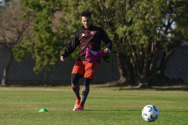 Fernando Cardozo sumó en el amistoso sus primeros minutos con la camiseta de Newells.