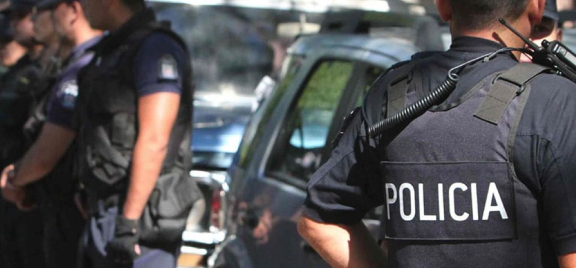 Policías detenidos: ¿por qué tenían armas usadas en ataques con amenazas al gobierno?