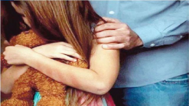 Vendió a una chica por $300 y solo fue condenada a tres años de prisión condicional 