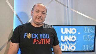 Eugenio Ican, un ucraniano que vive en Santa Fe con la pesadilla de la guerra. En un mano a mano con UNO Santa Fe, contó la odisea de pasar los días pensando en su familia en Ucrania en medio de los bombardeos rusos.&nbsp;