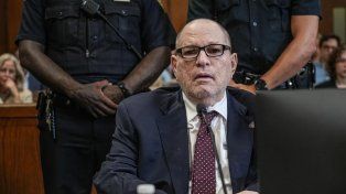 Condenaron a 15 años de prisión al productor de Hollywood Harvey Weinstein
