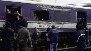 Más de 30 heridos al descarrilar un tren cerca de la estación porteña de Retiro