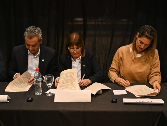 Losada y Bullrich dieron detalles del plan de seguridad para Rosario