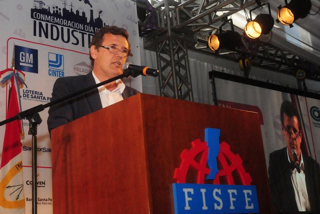 Intenso. El secretario de Industria de la Nación habló en Pérez ante un auditorio preocupado por su futuro.