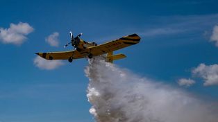 Incendios en el Delta: un avión hidrante tuvo que aterrizar de emergencia en San Pedro