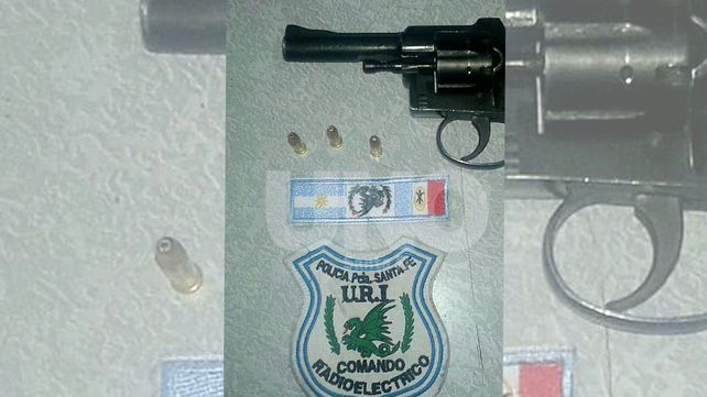 B° Los Troncos: aprehendieron a adolescente armado y le secuestraron un revólver