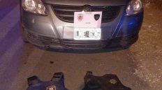El vehículo y el material balístico secuestrado tras una persecución en Benito Juárez al 2000. El vehículo y el material balístico secuestrado tras una persecución en Benito Juárez al 2000.