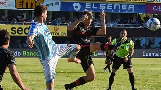 La última vez que Néstor Pitana dirigió a Colón fue el 30 de octubre de 2016 cuando el Sabalero le ganó 2-0 a Atlético Rafaela como visitante.