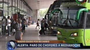 Paro de colectivos de larga distancia pone en riesgo el recambio turístico de febrero