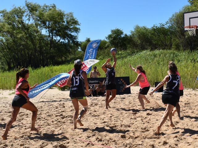 La actividad tuvo lugar en las playas del PRC: en la Costanera y en La Isla.