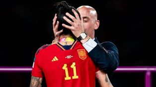 Luis Rubiales besó a Jenni Hermoso y a partir de ahí se inició la polémica.