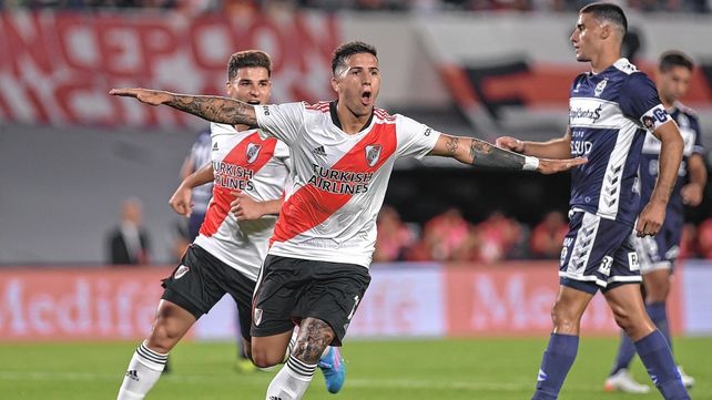 Enzo Fernández marcó el primero para River.