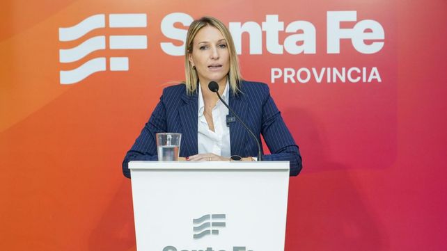 La vocera Virginia Coudannes minimizó la pelea entre el senador y el ministro