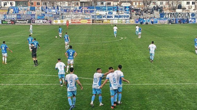 San Telmo apenas pudo empatar como local ante Defensores Unidos.