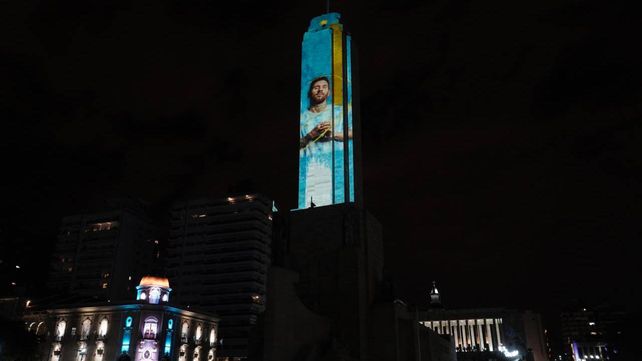 Messi se volvió Monumento esta noche de viernes en Rosario.