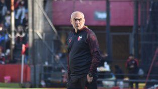El desafío de Delfino en Colón: cambiar la cara de un equipo que necesita mucho más